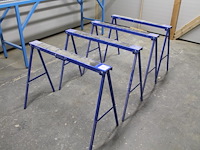 Vier inklapbare metalen schragen starx. - afbeelding 1 van  3