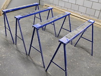 Vier inklapbare metalen schragen starx. - afbeelding 2 van  3