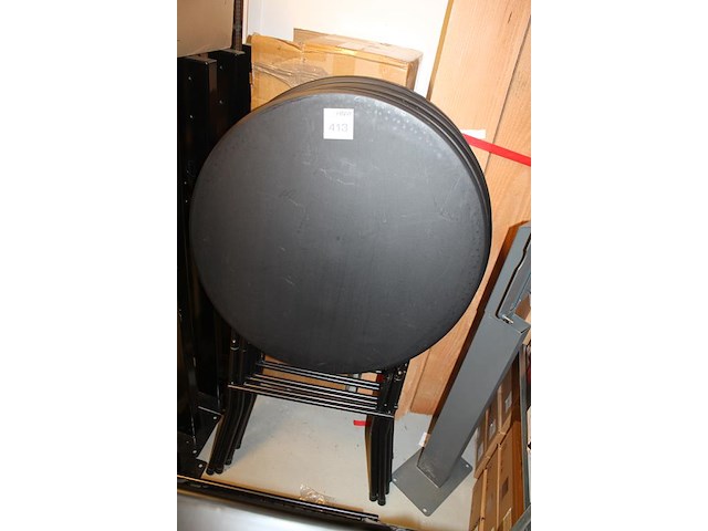 Vier inklapbare statafels. - afbeelding 2 van  2