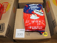 Vier kilopakken koffiebonen lavazza crema e aroma. tht 30-12-2024. - afbeelding 1 van  1