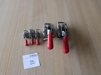 Vier klemmen destaco in 2 afmetingen.