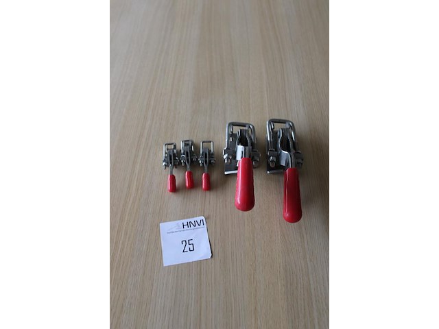 Vier klemmen destaco in 2 afmetingen. - afbeelding 3 van  3