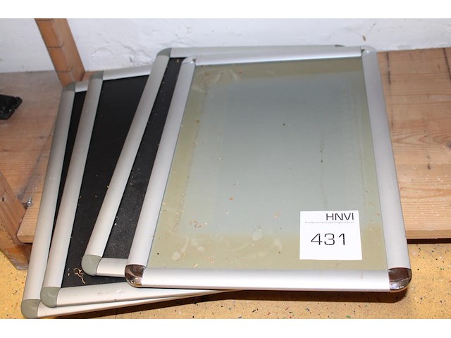 Vier kliklijsten 45 x 30 cm. - afbeelding 1 van  1