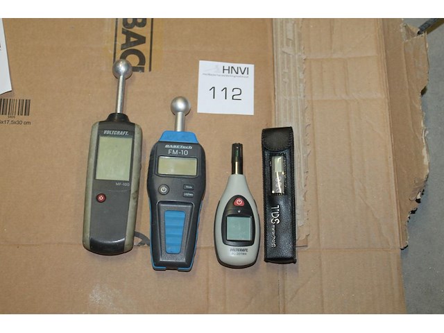 Vier meetinstrumenten waaronder voltcraft mf-100, basetech fm-10, voltcraft bl-20trh en tds-meter. - afbeelding 1 van  4