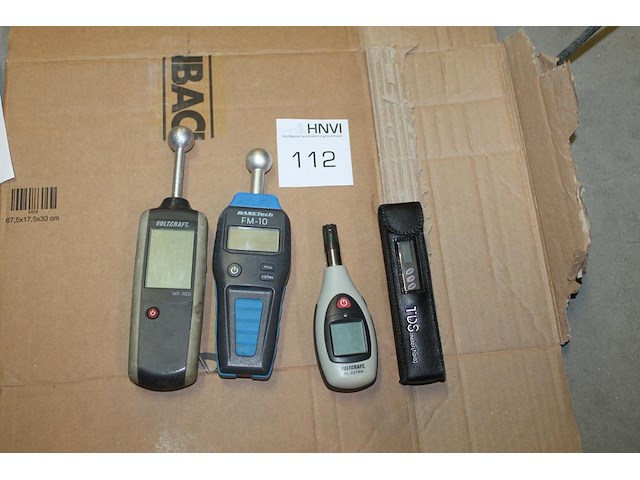 Vier meetinstrumenten waaronder voltcraft mf-100, basetech fm-10, voltcraft bl-20trh en tds-meter. - afbeelding 2 van  4