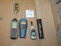 Vier meetinstrumenten waaronder voltcraft mf-100, basetech fm-10, voltcraft bl-20trh en tds-meter. - afbeelding 2 van  4