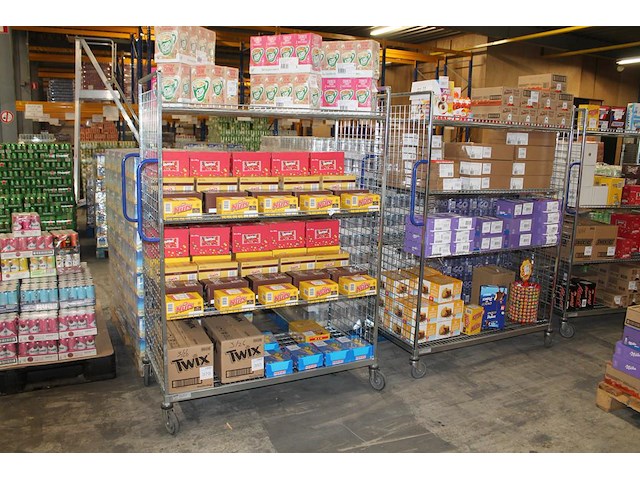 Vier orderpick-karren met 4 etages en afmeting 192 x 62 x 182 cm. - afbeelding 2 van  2