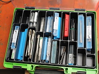 Vier organisers met tappen en spiraalboren. - afbeelding 5 van  5