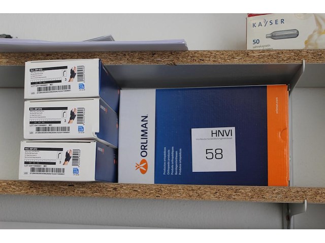 Vier orthopedische hulpmiddelen orliman. - afbeelding 1 van  2