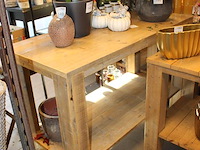 Vier showtafels van steigerhout. afmeting 150 x 70 x 100 cm en 80 x 80 x 85 cm. - afbeelding 6 van  7