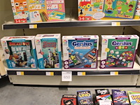 Vier spellen smartgames w.o. break out en g enius square. - afbeelding 1 van  3