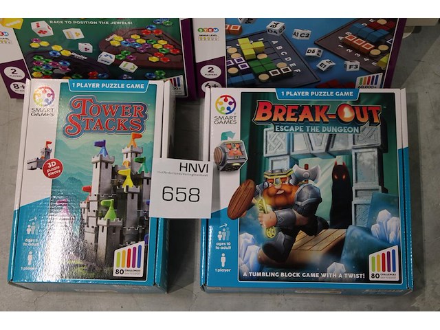 Vier spellen smartgames w.o. breakout en geniussquare. - afbeelding 2 van  2