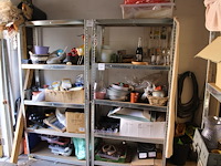 Vier stellingen. exluief inhoud. afmeting 90 x 40 x 180 cm. - afbeelding 1 van  2