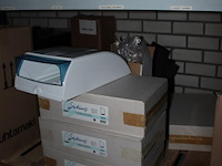 Vier toiletroldispensers santino jumbo. - afbeelding 2 van  2
