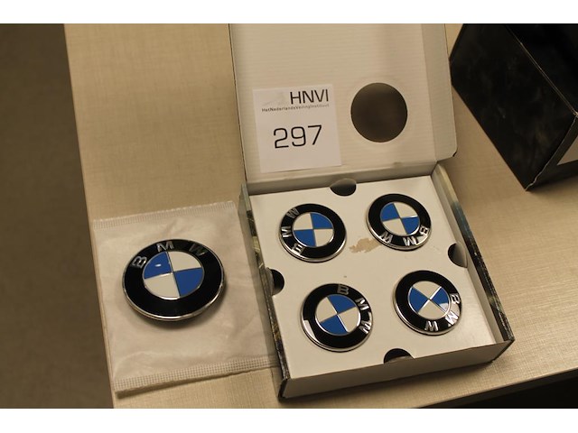 Vier velgendoppen bmw. - afbeelding 1 van  2