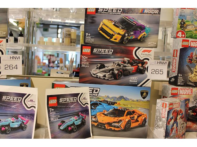 Vier verpakkingen lego speed champions. - afbeelding 1 van  2