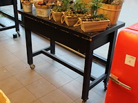 Vier verrijdbare showtafels in diverse maten - afbeelding 2 van  4