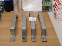 Vier wandbeugels met lengte 50 cm. - afbeelding 1 van  2