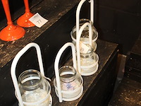 Vier windlichten o.a. hoogte 32 cm. - afbeelding 2 van  2