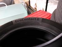 Vier zomerbanden continental, 235/50 r19 v xl. - afbeelding 4 van  5