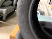 Vier zomerbanden continental, 235/50 r19 v xl. - afbeelding 5 van  5