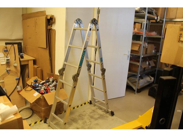 Vierdelige ladder 4x3. - afbeelding 1 van  3