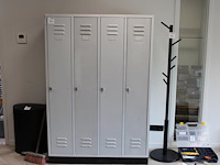 Vierdelige lockerkast. afmeting 123 x 50 x 180 cm. - afbeelding 1 van  3