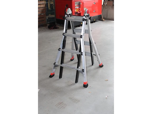 Vierdelige trap/ladder altrex nieuw met 4 x 4 treden - afbeelding 2 van  2
