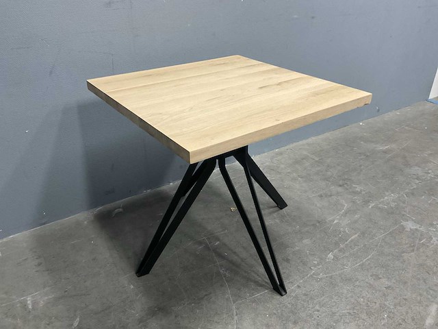 Vierkant eiken eetkamertafel 80 cm met onderstel dining drone - afbeelding 3 van  4