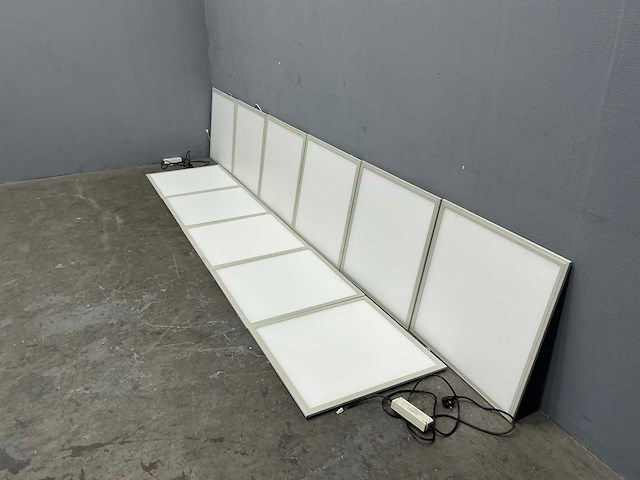 Vierkant plafondlamp (11x) - 60x60 cm - afbeelding 1 van  9