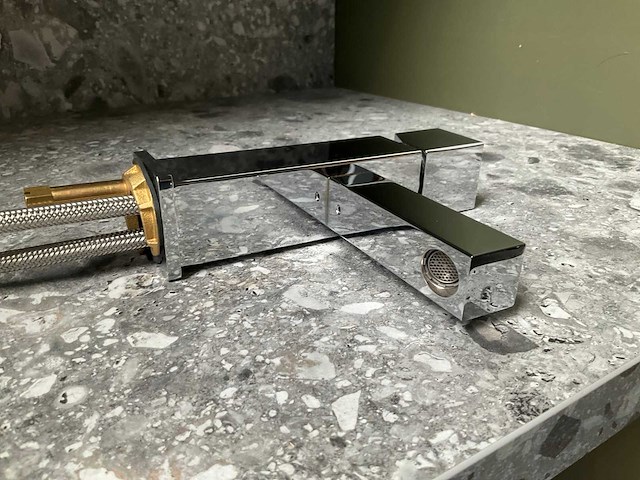 Vierkante wastafelkraan chroom - afbeelding 3 van  6