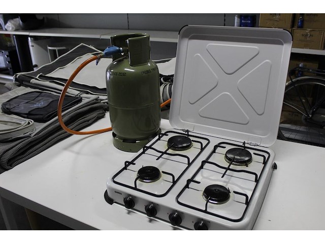 Vierpits kooktoestel met gasfles. afmeting 50 x 50 cm. - afbeelding 2 van  4