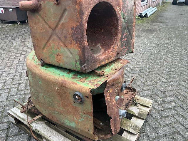 Vierzon 302 oldtimer tractor onderdelen - afbeelding 6 van  16