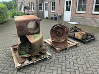 Vierzon 302 oldtimer tractor onderdelen - afbeelding 1 van  16