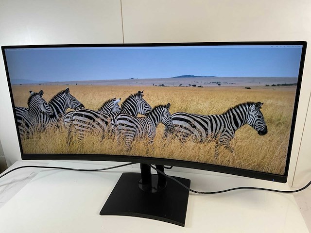 Viewsonic (vp3481a) 34”, 3440x1440 (uwqhd) lcd curved monitor - afbeelding 3 van  6