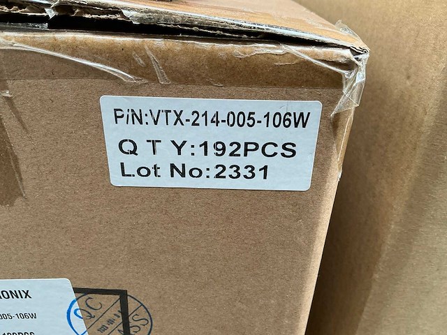 Vigortronix powerconverter vtx-214-005-106w (48x) - afbeelding 3 van  4