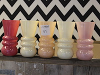 Vijf bloemenvazen hoogte 25 cm. - afbeelding 1 van  2