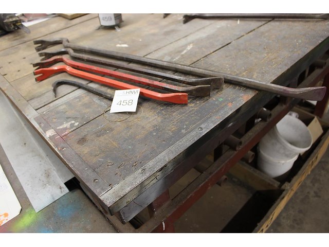 Vijf breekijzers / koevoeten. - afbeelding 1 van  1