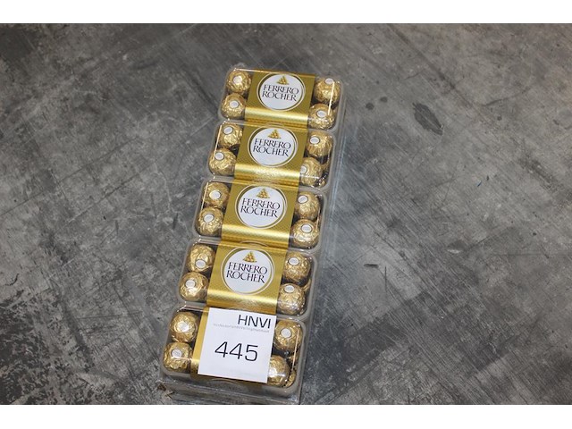 Vijf cadeauverpakkingen ferrero rocher. tht 3-26. - afbeelding 1 van  2