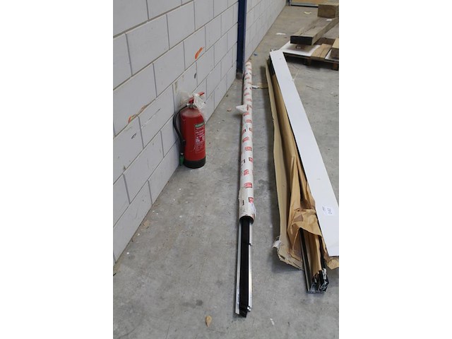 Vijf deurborstels met lengte 250 cm. - afbeelding 3 van  3
