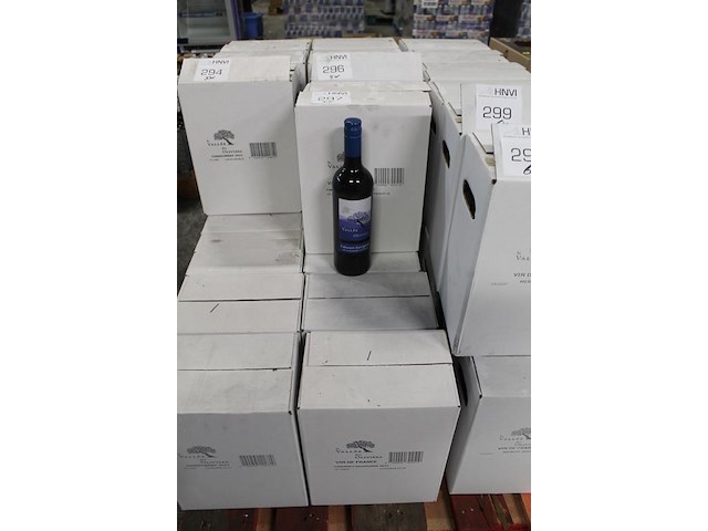 Vijf dozen rode wijn cabernet sauvignon vallee des oliviers. 30 flessen. - afbeelding 2 van  3