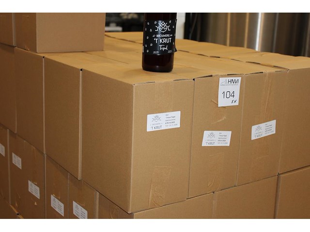 Vijf dozen tripel bier a 6 flessen van 75 cl. tht 1-11-26. - afbeelding 1 van  3