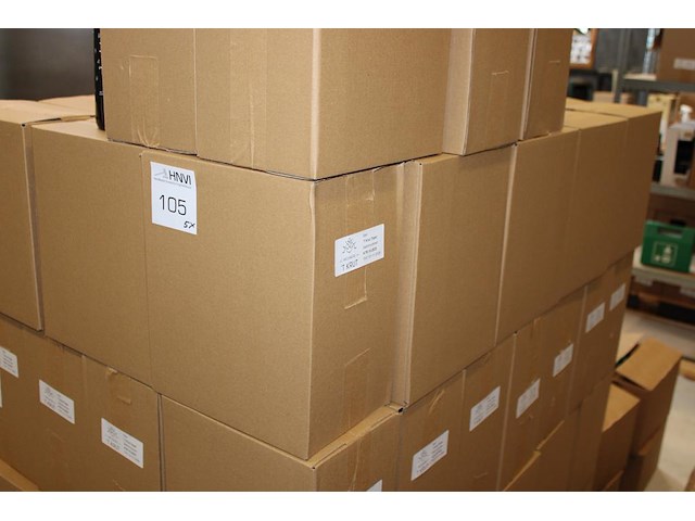 Vijf dozen tripel bier a 6 flessen van 75 cl. tht 1-11-26. - afbeelding 1 van  3