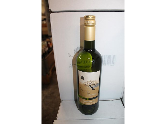Vijf dozen witte wijn chardonnay vallee des oliviers. 30 flessen. - afbeelding 3 van  3