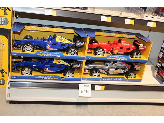 Vijf formule 1 wagens met licht en geluid. - afbeelding 2 van  2
