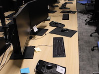 Vijf in hoogte verstelbare werktafels. afmeting 120 x 80 cm. - afbeelding 2 van  2