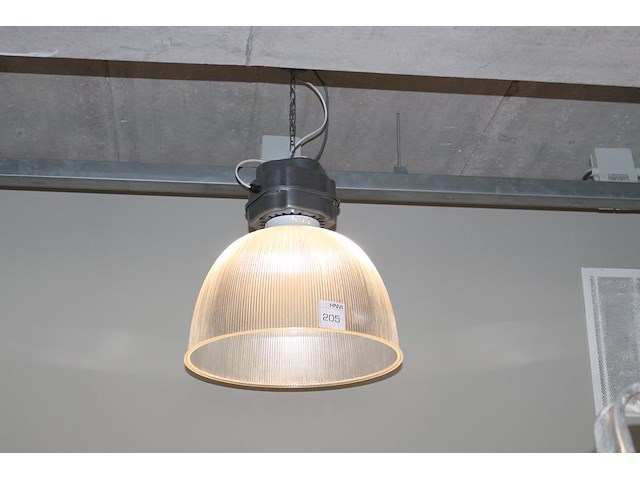 Vijf industriële hanglampen met doorsnede 55 cm. - afbeelding 1 van  3