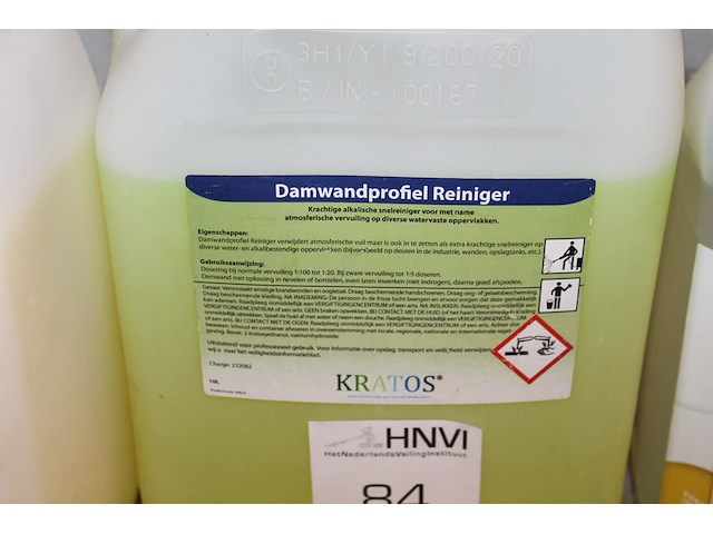 Vijf jerrycans reinigingsproducten waaronder damwandprofielreiniger, op wasbasis, allesreiniger en karpex. - afbeelding 3 van  5