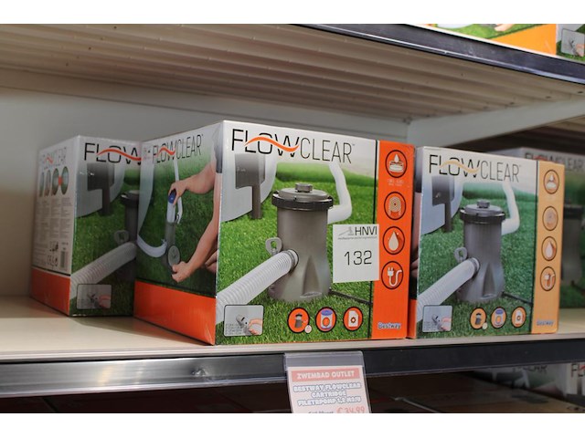 Vijf zwembad filterpompen bestway flow clear, max. 1249 l/per uur. - afbeelding 1 van  2
