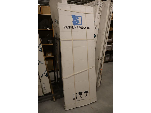 Vijfhoekige douchecabine van rijn products, st04, zwart - afbeelding 3 van  3